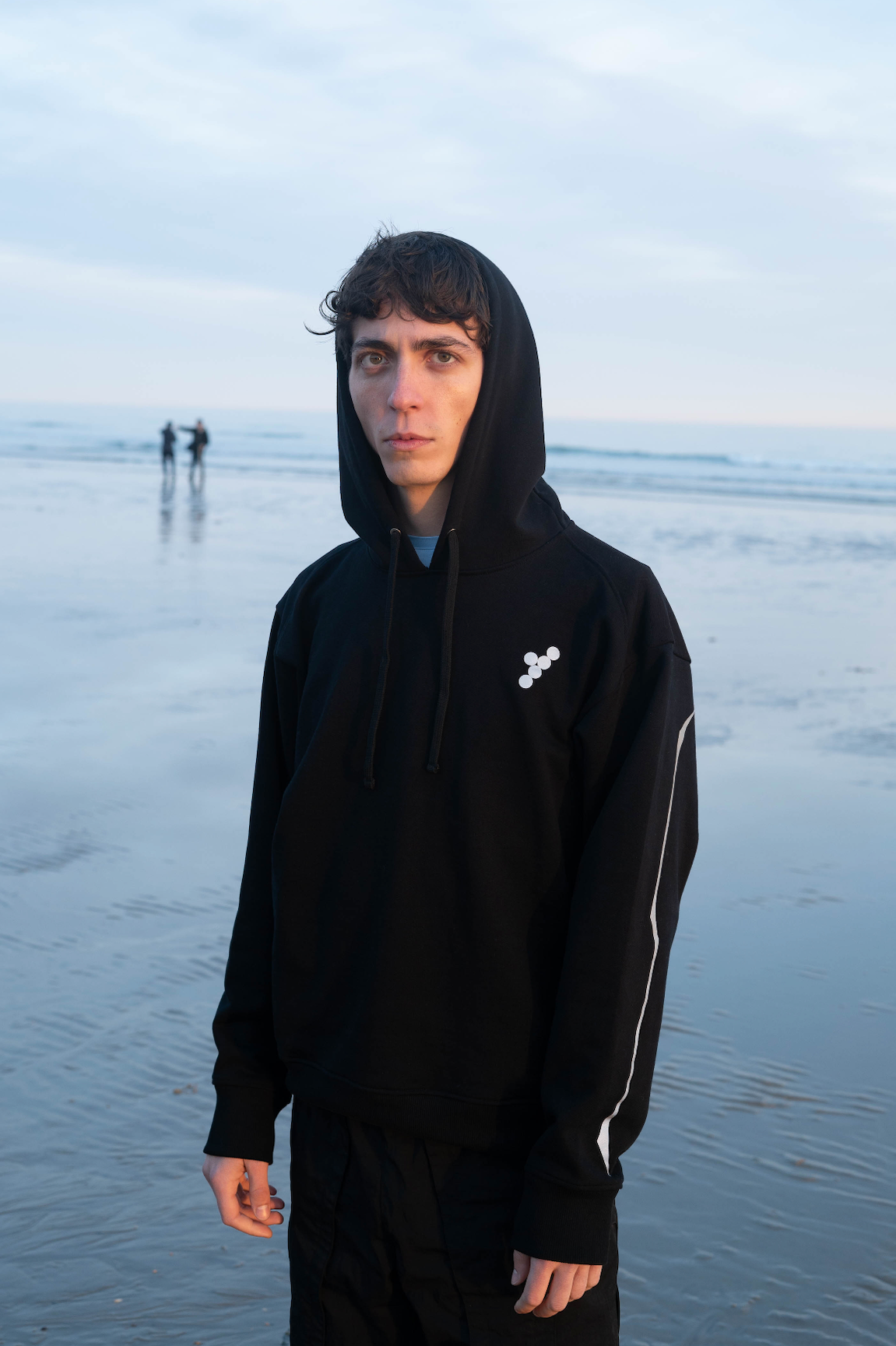 ANARA Hoodie Black