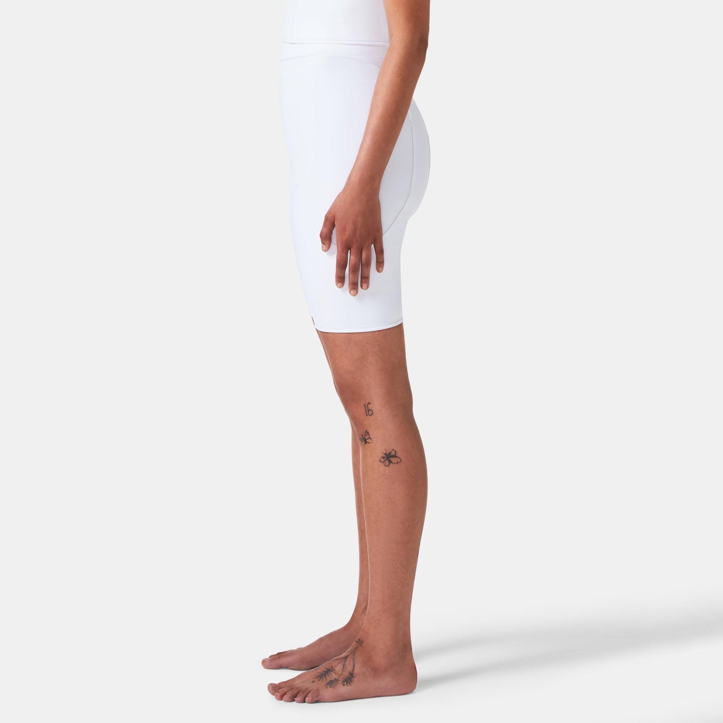 REKA Shorts White