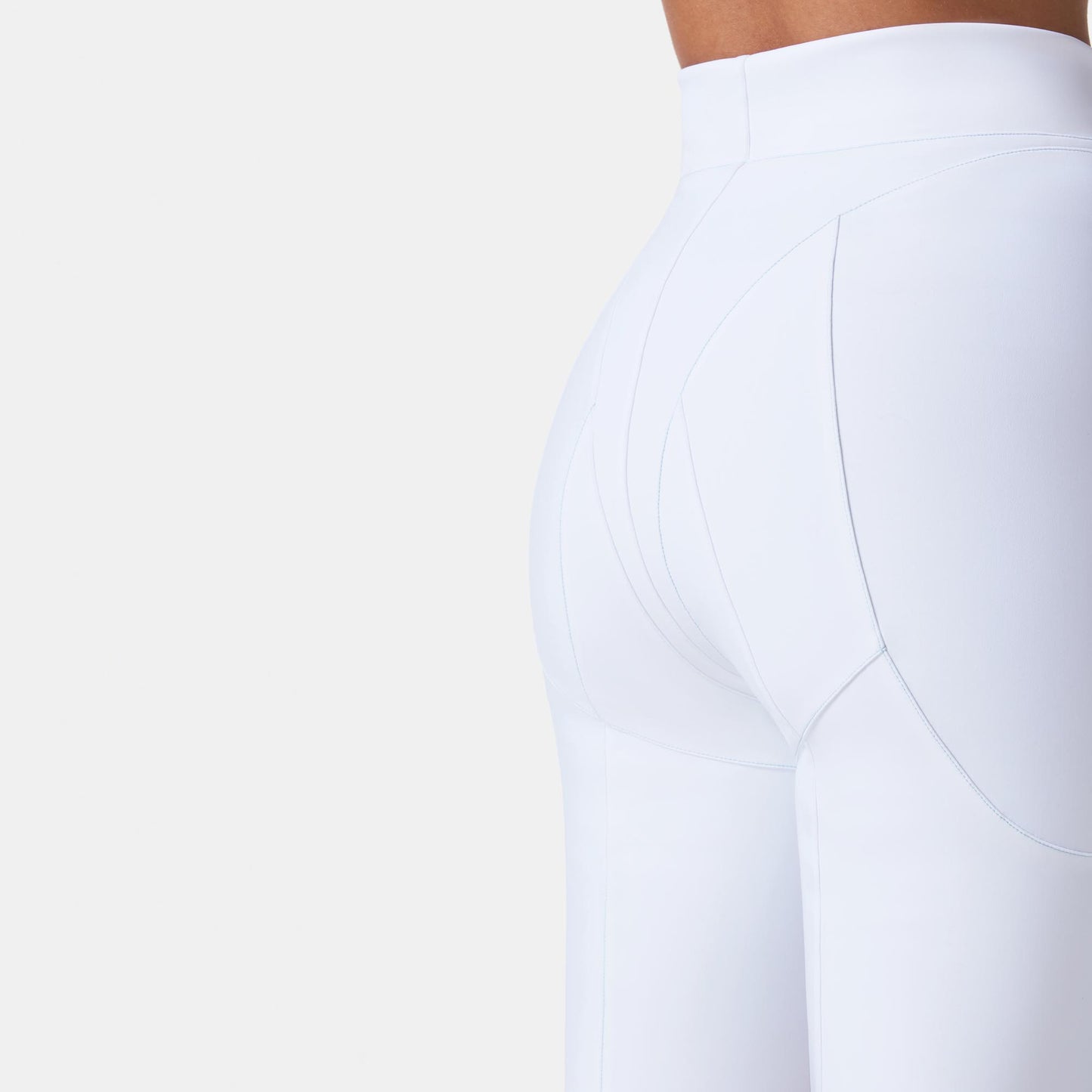 REKA Shorts White
